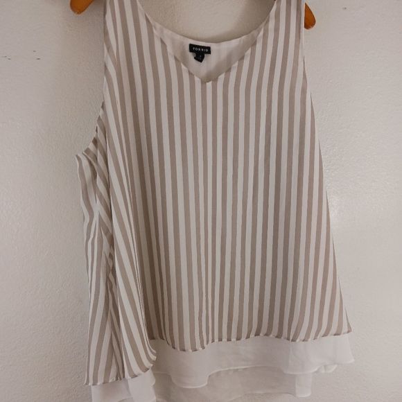 Torrid Chiffon Double Layered Cream and Taupe Striped Tank top size 2 - Picture 2 of 6